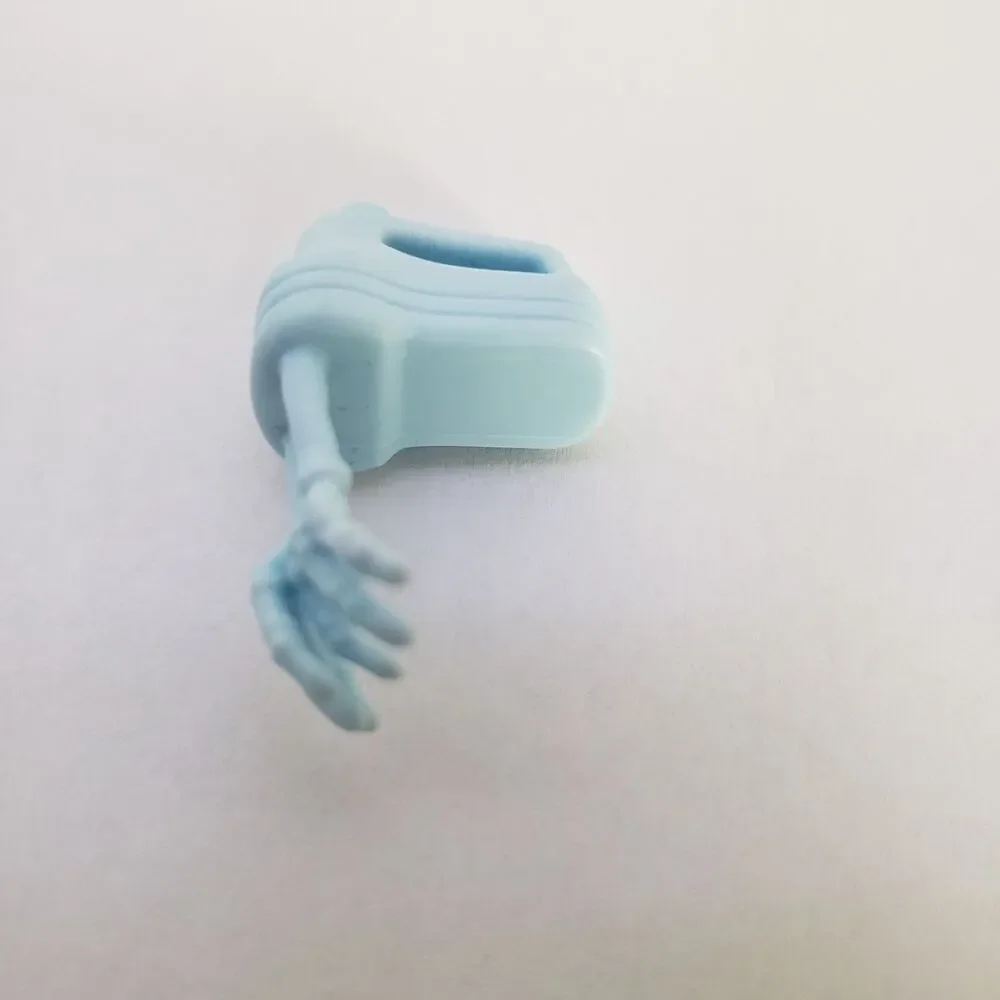 Monster High Doll Vampire Family Kitchen Play Set Blue Hand Mixer Skeleton